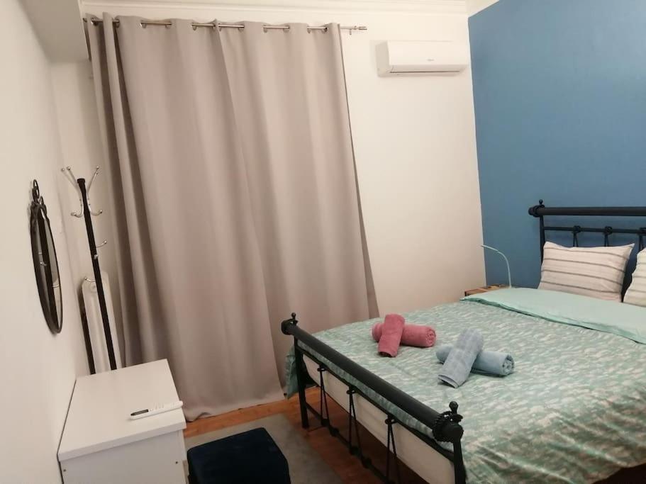 Ανακαινισμένο 8 Λεπτά Από Το Μετρό. Apartman Athén Kültér fotó
